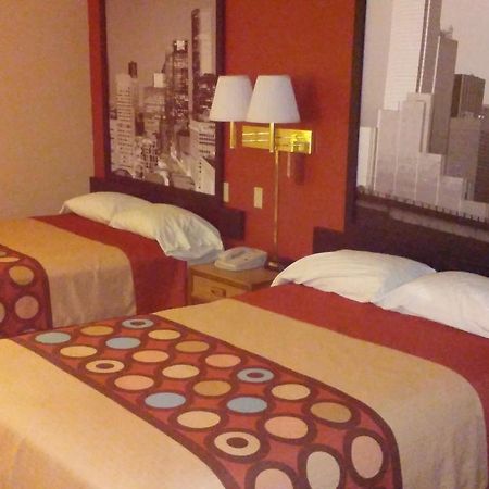 Super 8 By Wyndham Mount Vernon Bagian luar foto