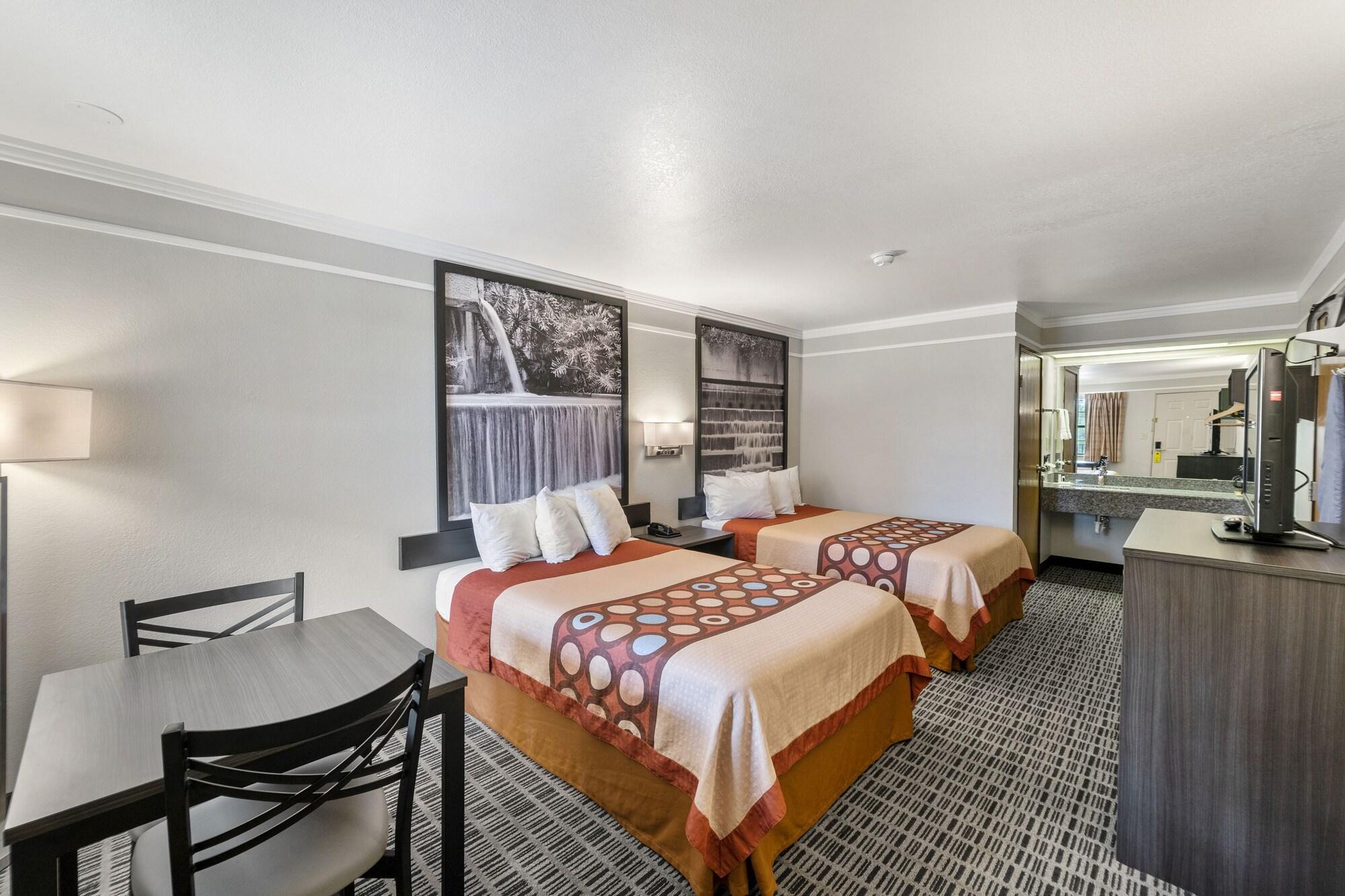 Super 8 By Wyndham Mount Vernon Bagian luar foto