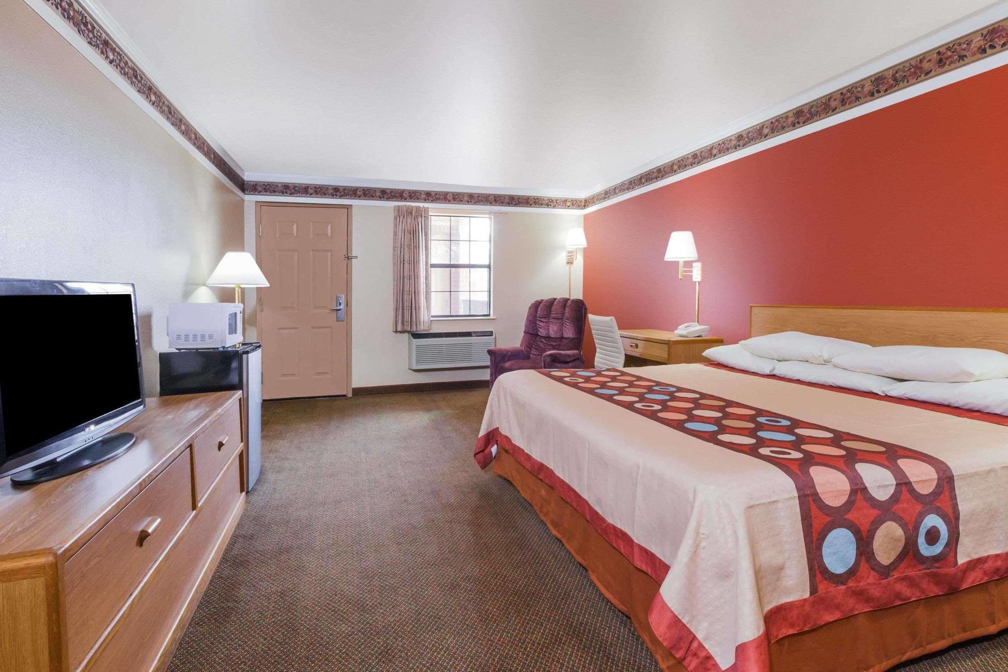 Super 8 By Wyndham Mount Vernon Bagian luar foto